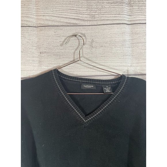 Van Heusen Other - Van Heusen Men's XL V-Neck Long Sleeve Sweater